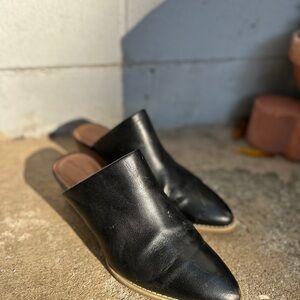 Universal Thread Black Leather Mules